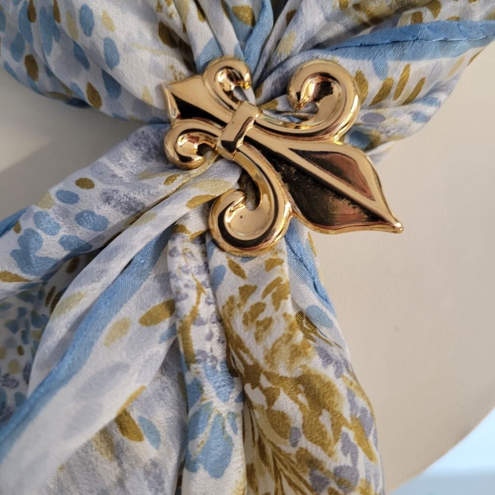 ^fleur-de-lis Scarf jewelry slide gold tone 1.5" X 2" fall scarf holder